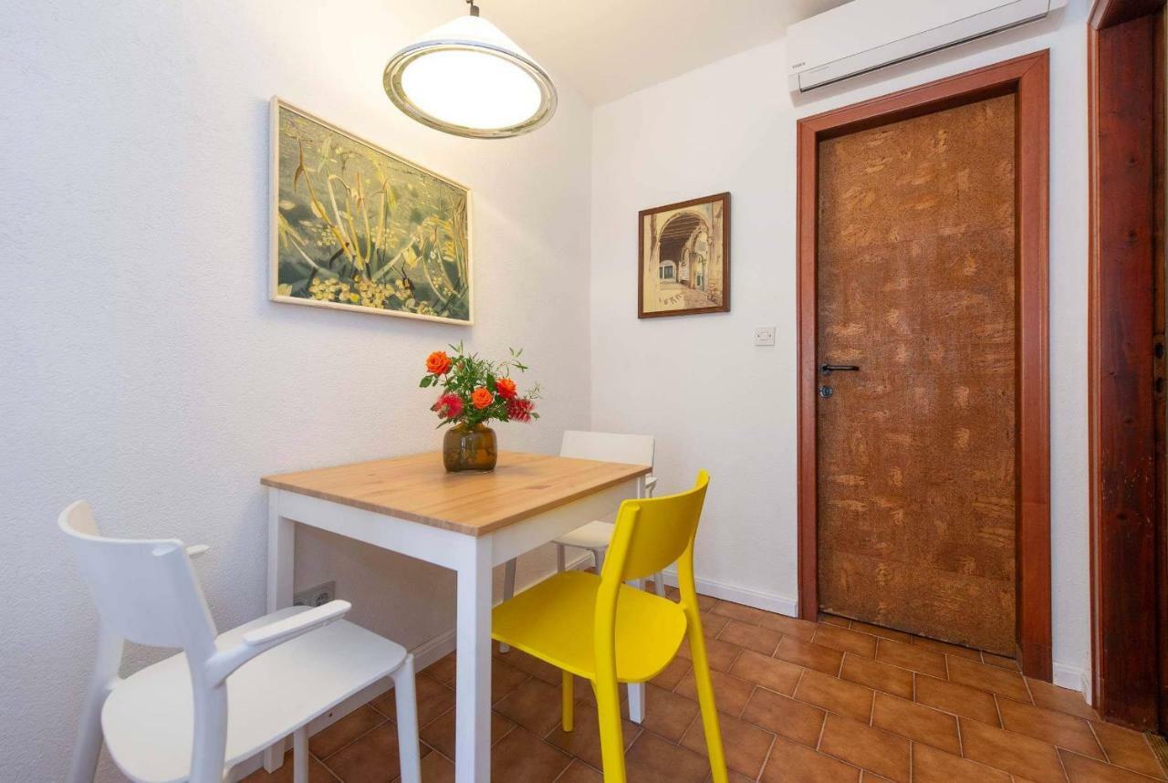 Studio Tamburini City Center Διαμέρισμα Ρόβινι Εξωτερικό φωτογραφία