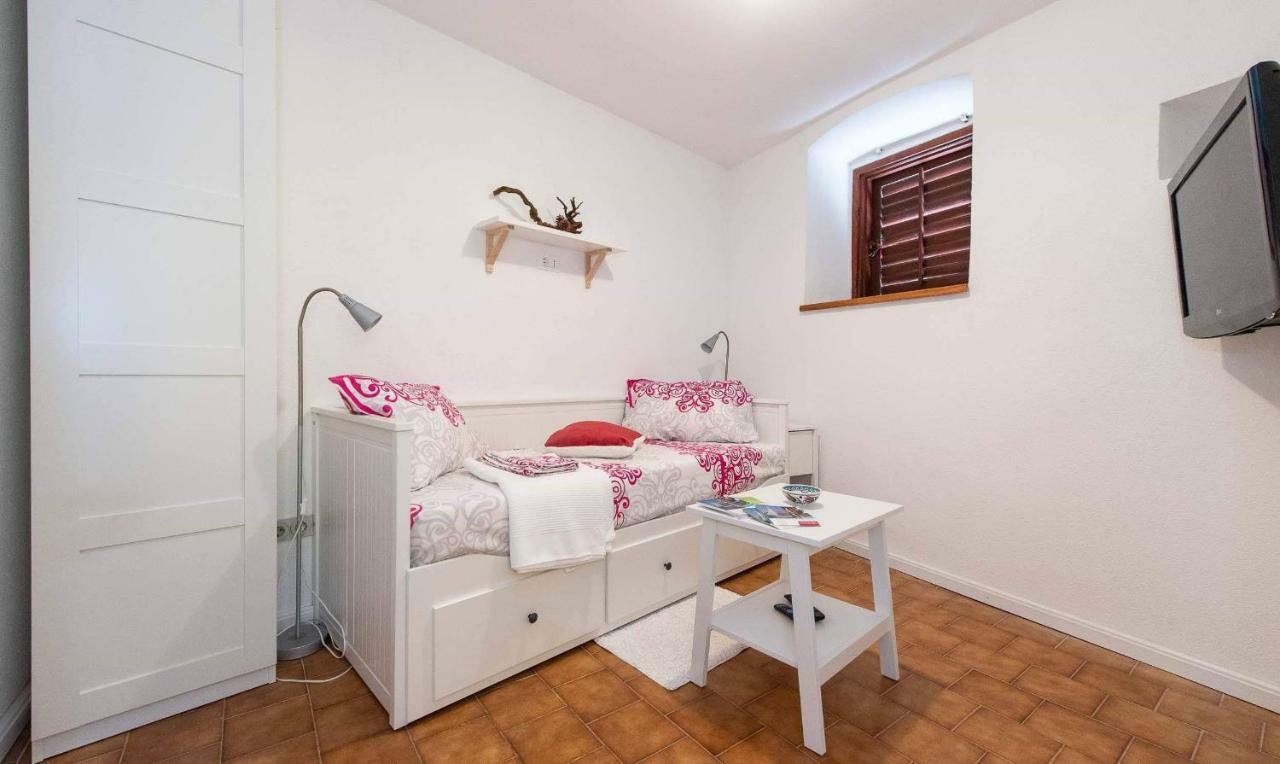 Studio Tamburini City Center Διαμέρισμα Ρόβινι Εξωτερικό φωτογραφία